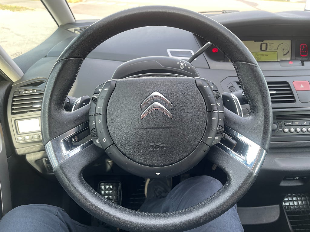 Citroën Grand C4 Picasso 1.6 automat, 111hk, 7-sits dragkrok