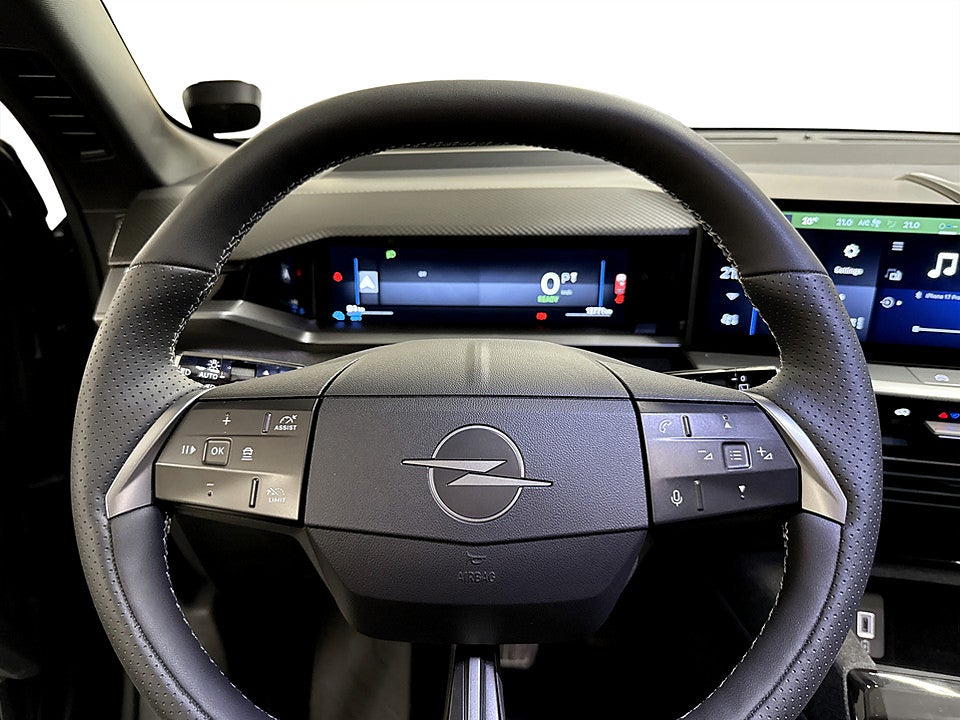 Bild på Opel Grandland X GS Ultimate Tech Electric 73kWh 213hk Aut B-KAMERA 
