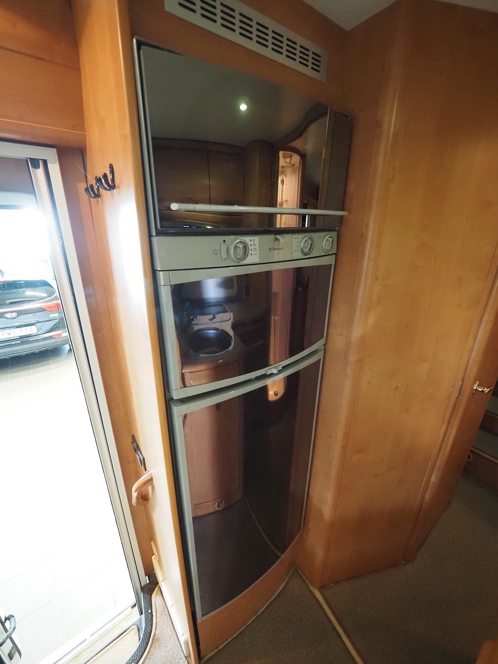 Rapido M996 Mercedes Benz I Aut I 150hk I Långbäddar 2007
