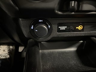 Isuzu D-max Crew Cab 1.9 CNG 4WD MOMSAD/D-Värm med fjärr/S&V-Däck – bild 20