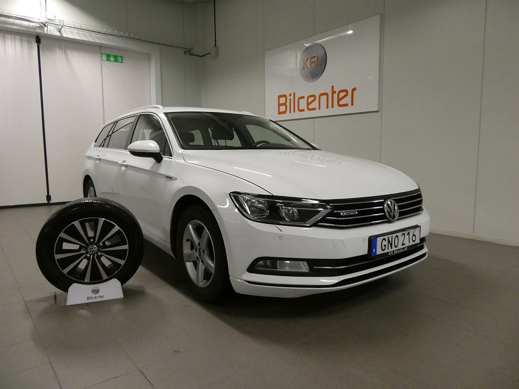 Volkswagen Passat 2.0 TDI  *JANUARIREA* Aut-Drag-Värmare-SoV