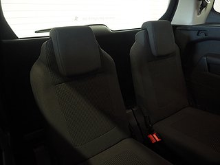 Minibuss Peugeot 5008 13 av 18