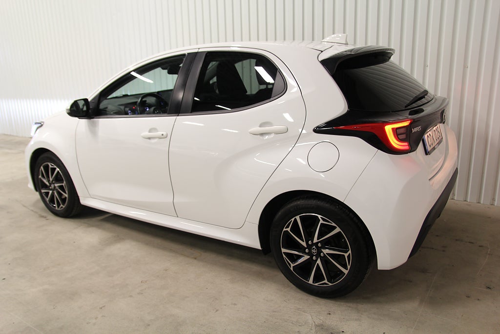 Toyota Yaris 1.5 VVT-i Active, nyservad hos Toyota
