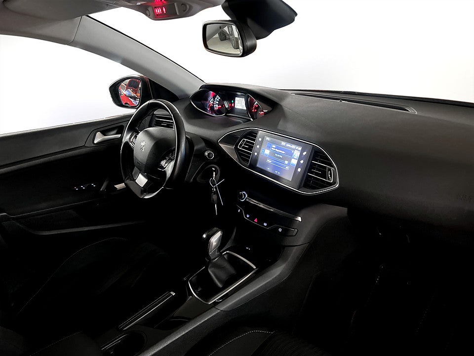 Bild på Peugeot 308 SW Active 1.2 PT 110hk KAMPANJRÄNTA 3,99%