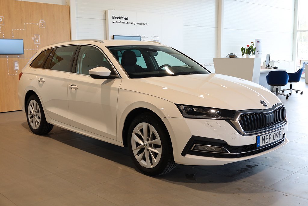Skoda Octavia Kombi iV Style Aut Kamera Värmare Leasbar 2022