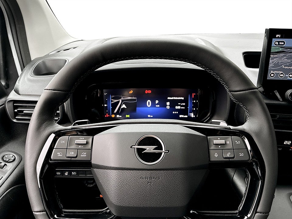 Bild på Opel Combo Elite 130hk Aut L2 - DEMO