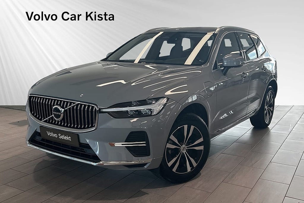 Volvo XC60 Recharge T6 II Core Edition Drag Pano B-Kamera