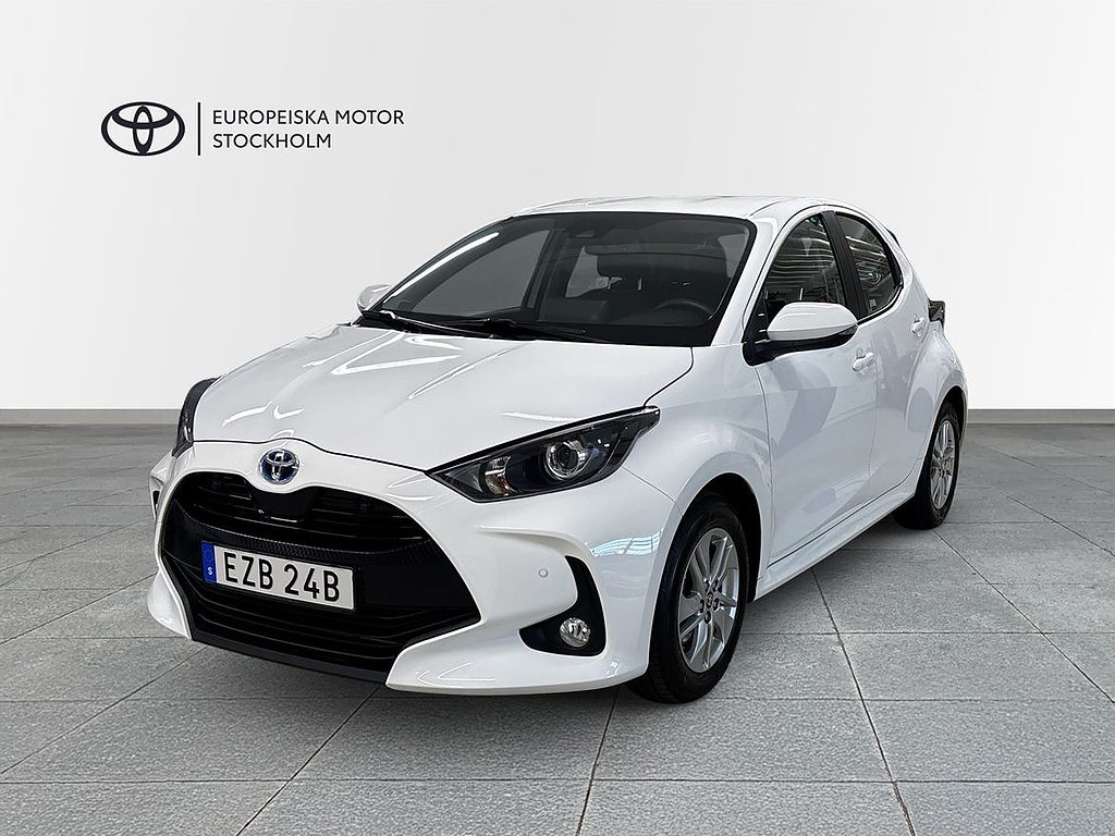 Toyota Yaris 1,5 HSD ACTIVE KOMFORT / P-SENS / VINTERHJUL