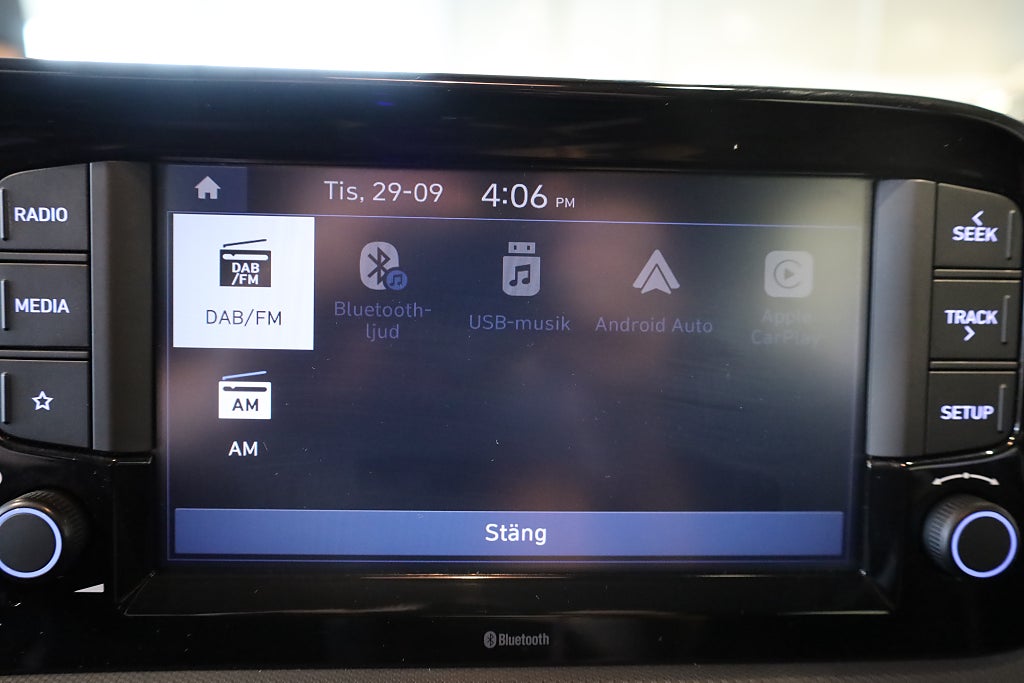 Hyundai i10 1.0 blue AUT Essential Rattvärme CarPlay Leasbar 2024
