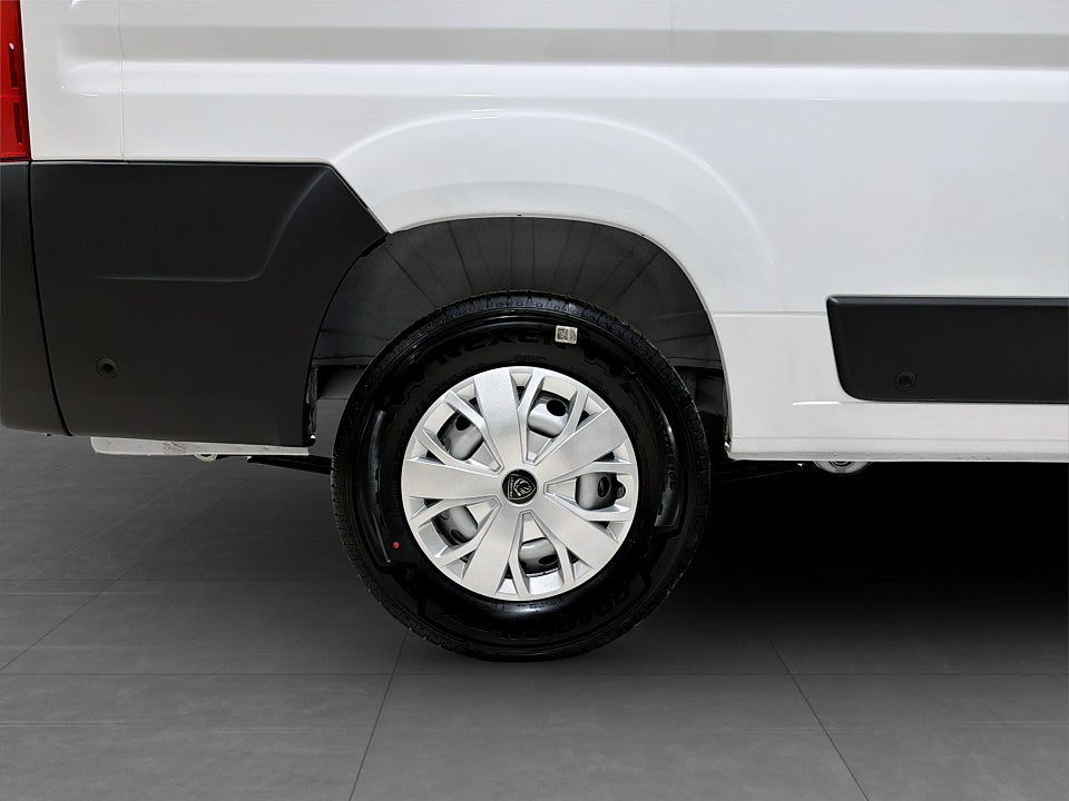 Bild på Peugeot Boxer Snoeks Crew Cab 180hk Aut L3H2 - OMGÅENDE LEVERANS!