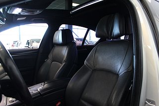 Sedan BMW 530 13 av 21