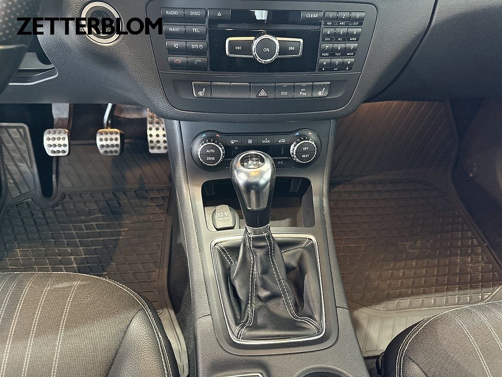 Halvkombi Mercedes-Benz B 14 av 17