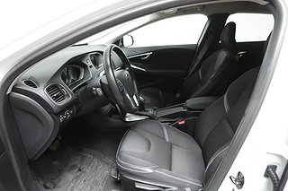 Halvkombi Volvo V40 9 av 23
