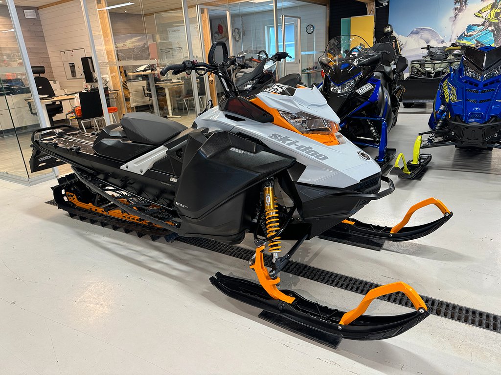 Ski-Doo Summit SP 146 850 e-tec