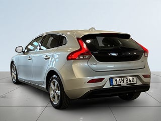 Volvo V40 D2 Your Momentum Värmare Psens Farthållare S&V-hjul