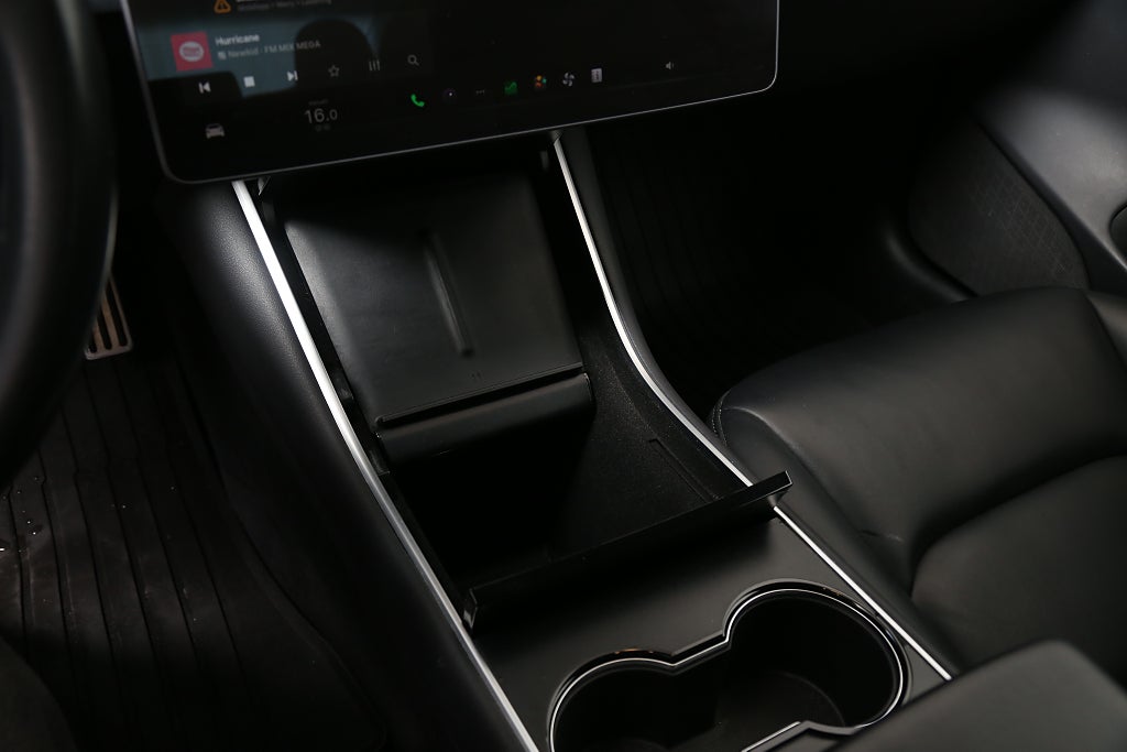 Tesla Model 3 Long Range AWD | Pano | B-Kamera | Skinn | 2019
