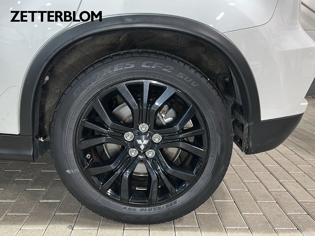 SUV Mitsubishi ASX 13 av 19