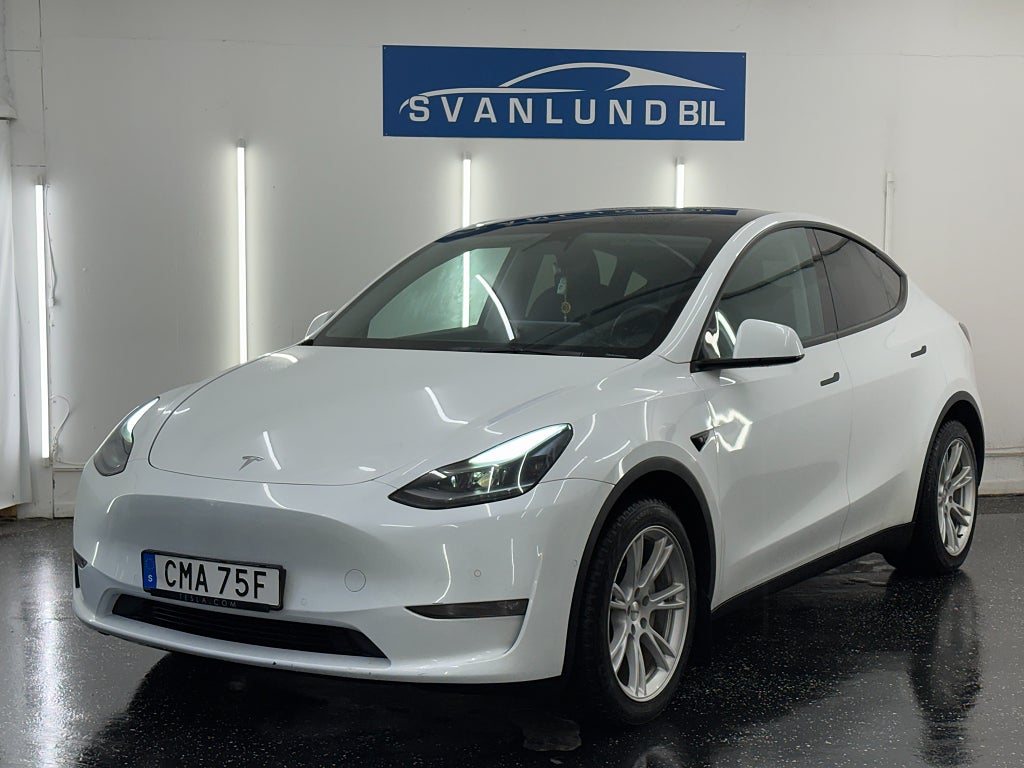 Tesla Model Y Long Range AWD / 1 Ägare / MOMS / Pano / Se Spec /
