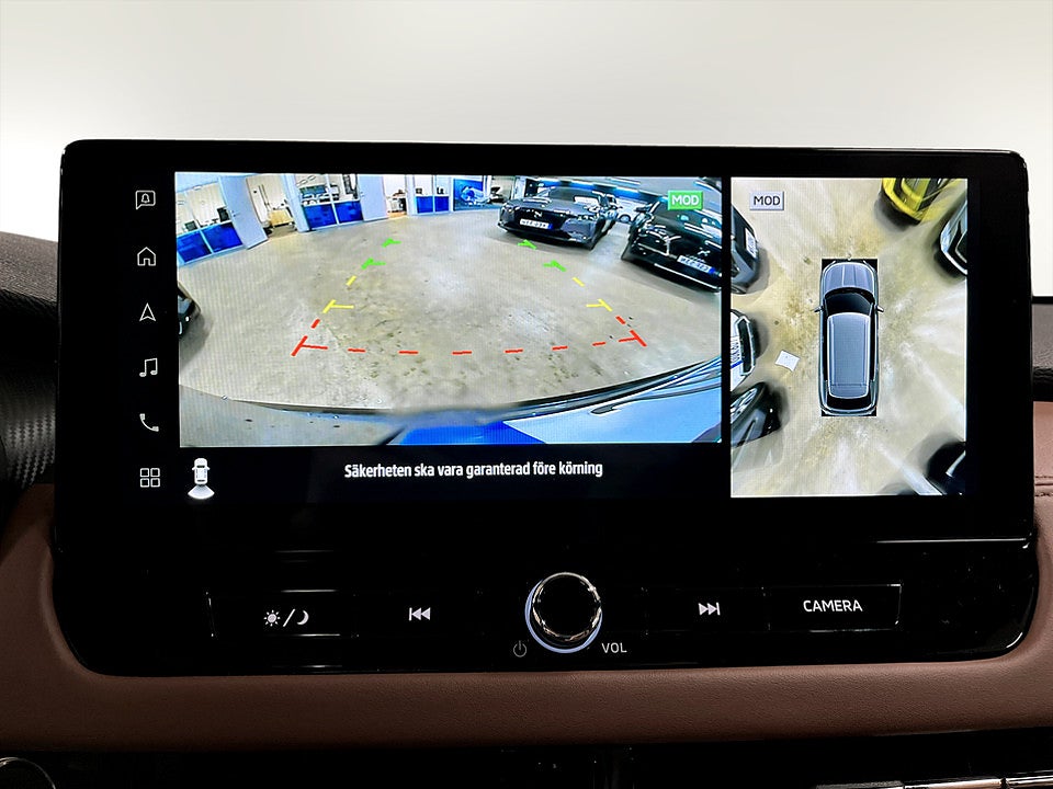 Bild på Mitsubishi Outlander Instyle+ PHEV 306hk Aut 4WD PANO B-KAMERA ELSTOL