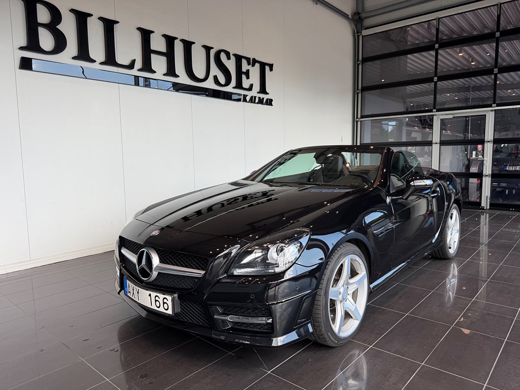 Mercedes-Benz SLK 200 BlueEFFICIENCY 7G-Tronic Plus AMG Sport Låga mil! 
