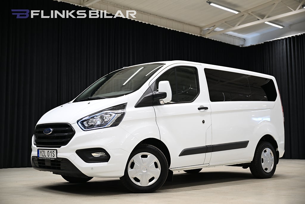 Ford Transit Custom Kombi 130HK Automat|9-Sits|Värmare|Backkamera