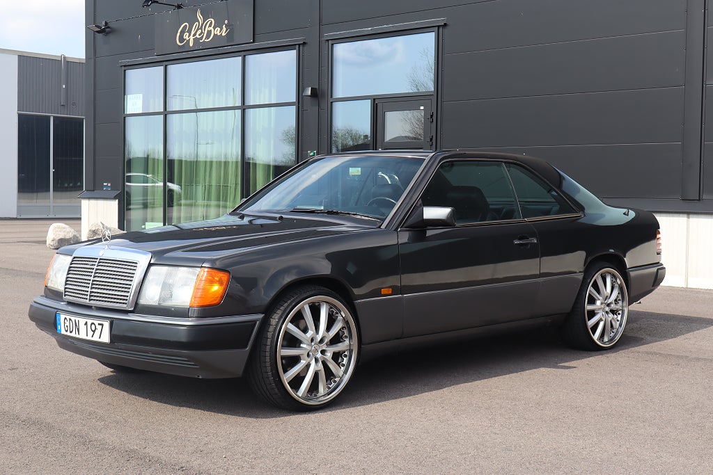 Mercedes-Benz 300 CE-24 Automat / Skinnklädsel 20'' Nya däck 