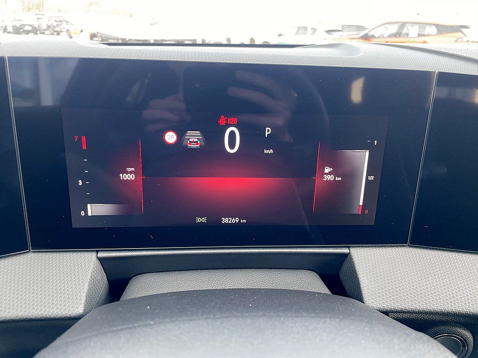 Bild på Opel Astra GS ST 1.2 PT 130hk Aut - RATTVÄRME