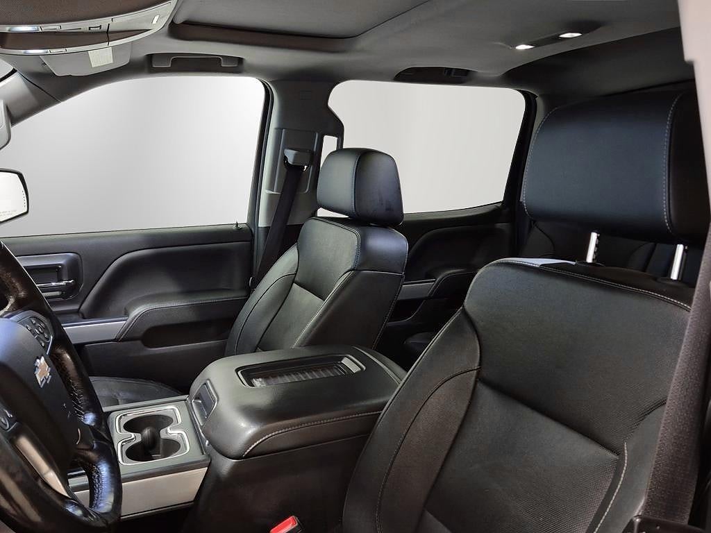 Chevrolet Silverado 2500 HD Crew Cab 6.6L V8 Duramax 451 hk Parkv