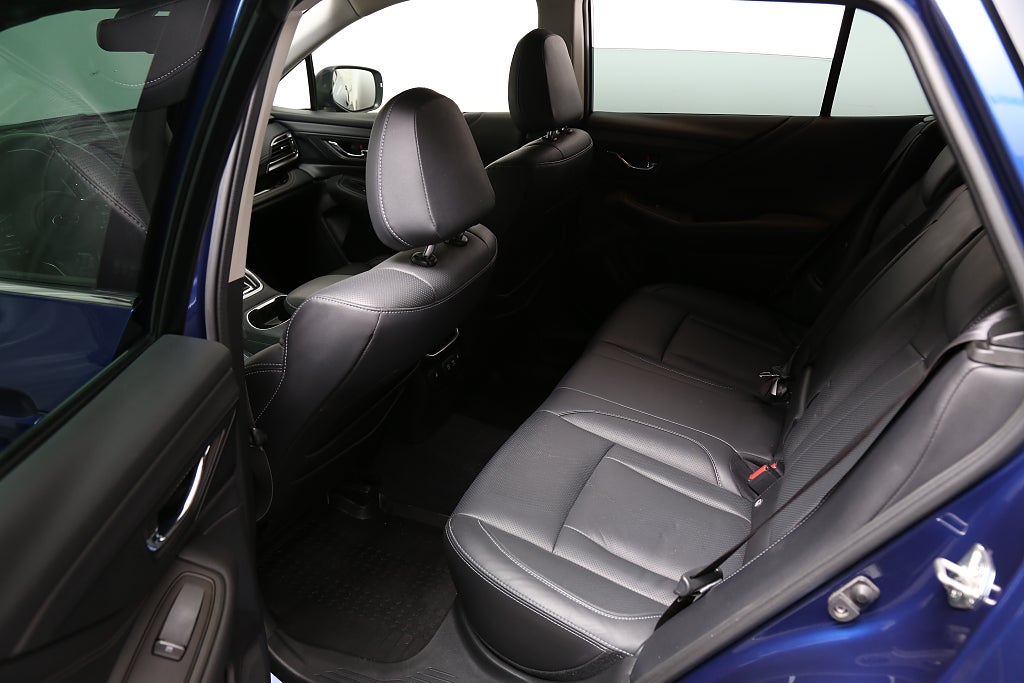 Subaru Outback 2,5i Limited Xfuel AWD Skinn Extraljus Drag 2022