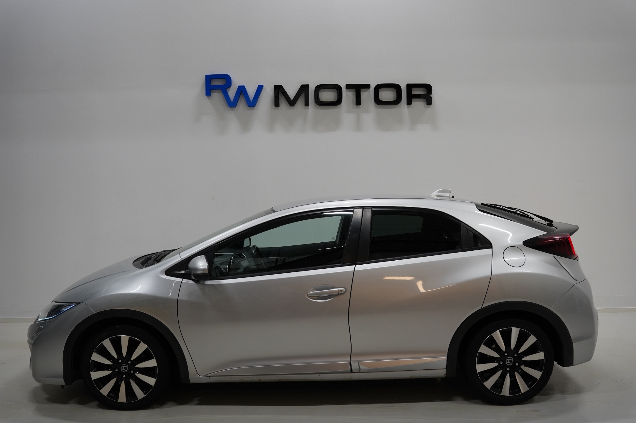 Honda Civic 1.6 i-DTEC 120hk Lifestyle 2015, bild 3/35