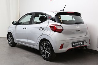 Halvkombi Hyundai i10 3 av 22