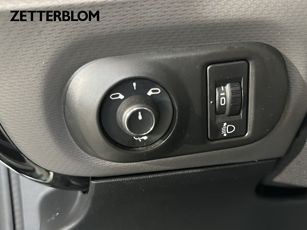 Halvkombi Citroën C4 Cactus 14 av 16