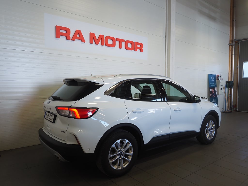 Ford Kuga Plug-In Hybrid 225hk E-CVT Titanium |Drag|Kamera|Navi| 2021