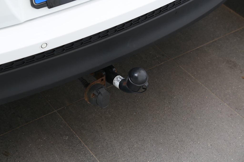 Hyundai Tucson 1,7 CRDi 141hk Move! Aut Navi Kamera 19” Drag