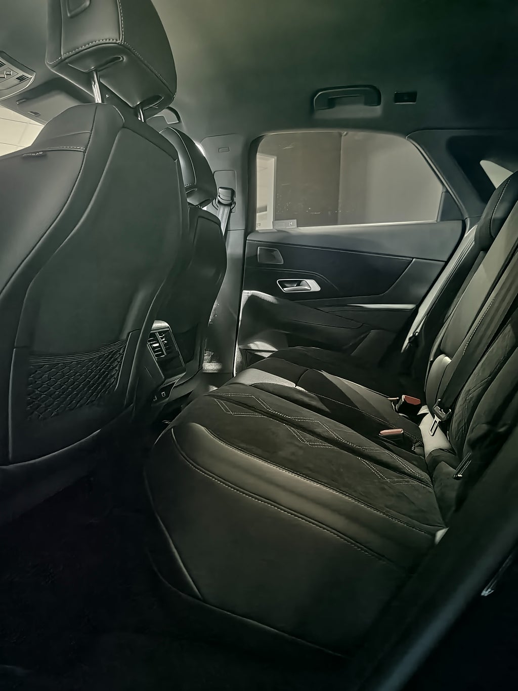 Bild på DS 7 Crossback E-Tense Performance Line+ 300hk Aut AWD - 360-KAMERA, CARPLAY, M