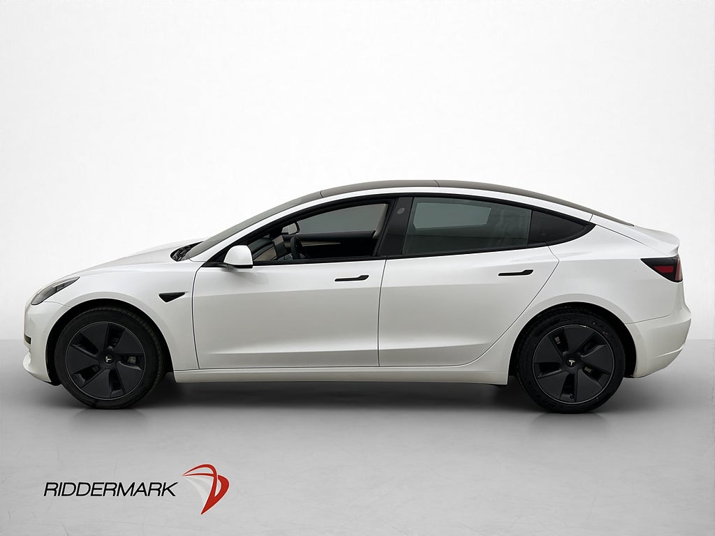 Tesla Model 3 Standard Range Panorama Autopilot Svensksåld