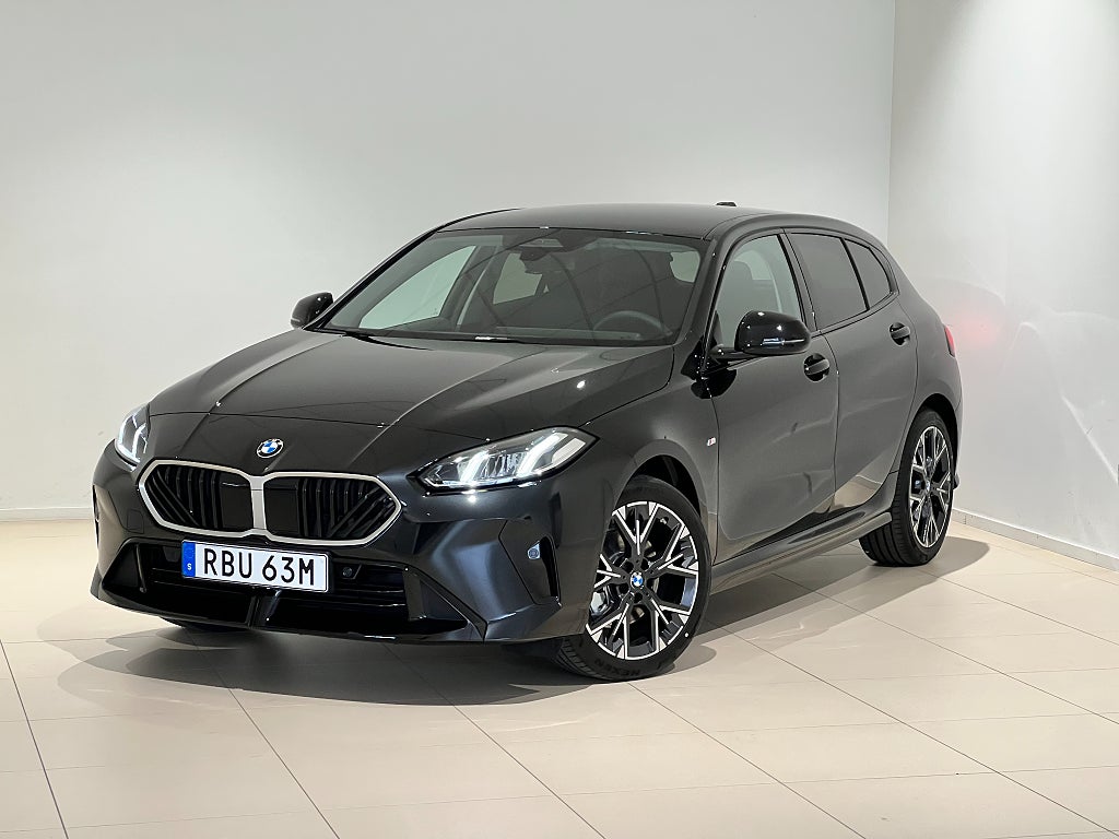 BMW 120 i M-Sport Design, 18" Fälg, Backkamera, Ränta 4,95%*