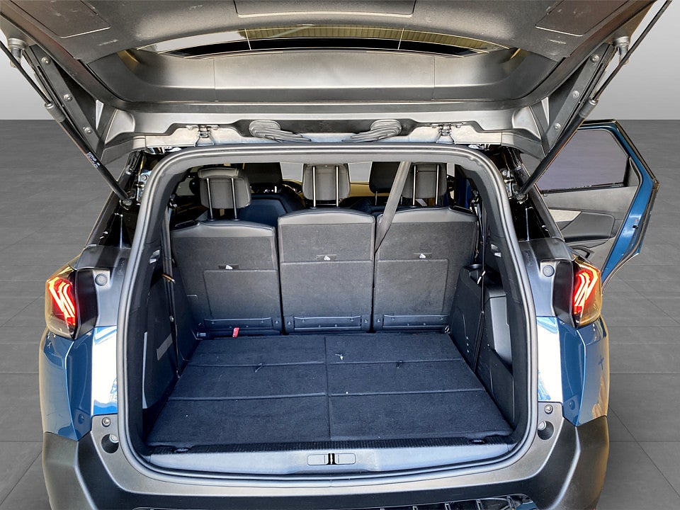 Bild på Peugeot 5008 GT 1.2 PT 130hk Aut 7-SITS B-KAMERA CARPLAY
