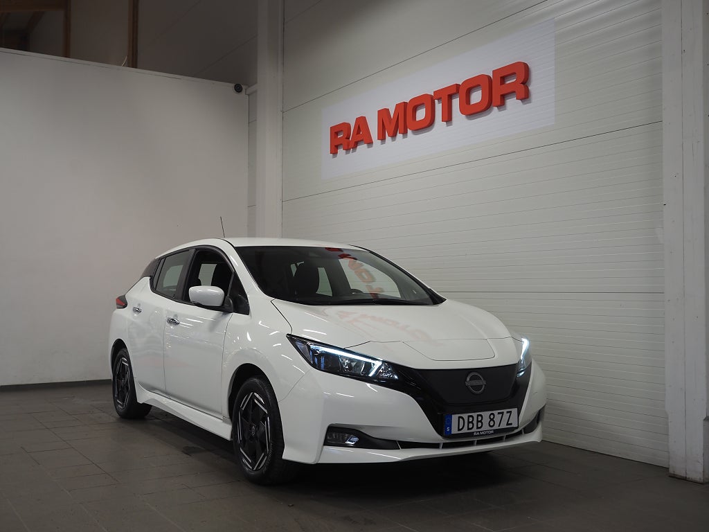 Nissan Leaf 40 kWh 150hk Acenta | Backkamera | Rattvärme | 2022