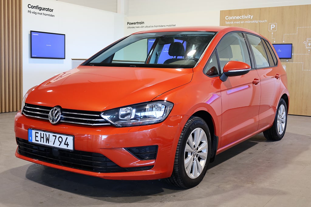 Volkswagen Golf Sportsvan 1.6 TDI Automat Värmare Carplay Dragkrok 2016