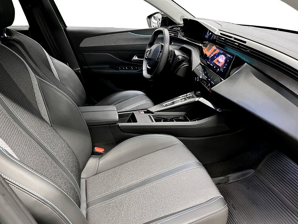 Bild på Peugeot 308 Allure 1.2 PT 130hk Aut - B-KAMERA, CARPLAY