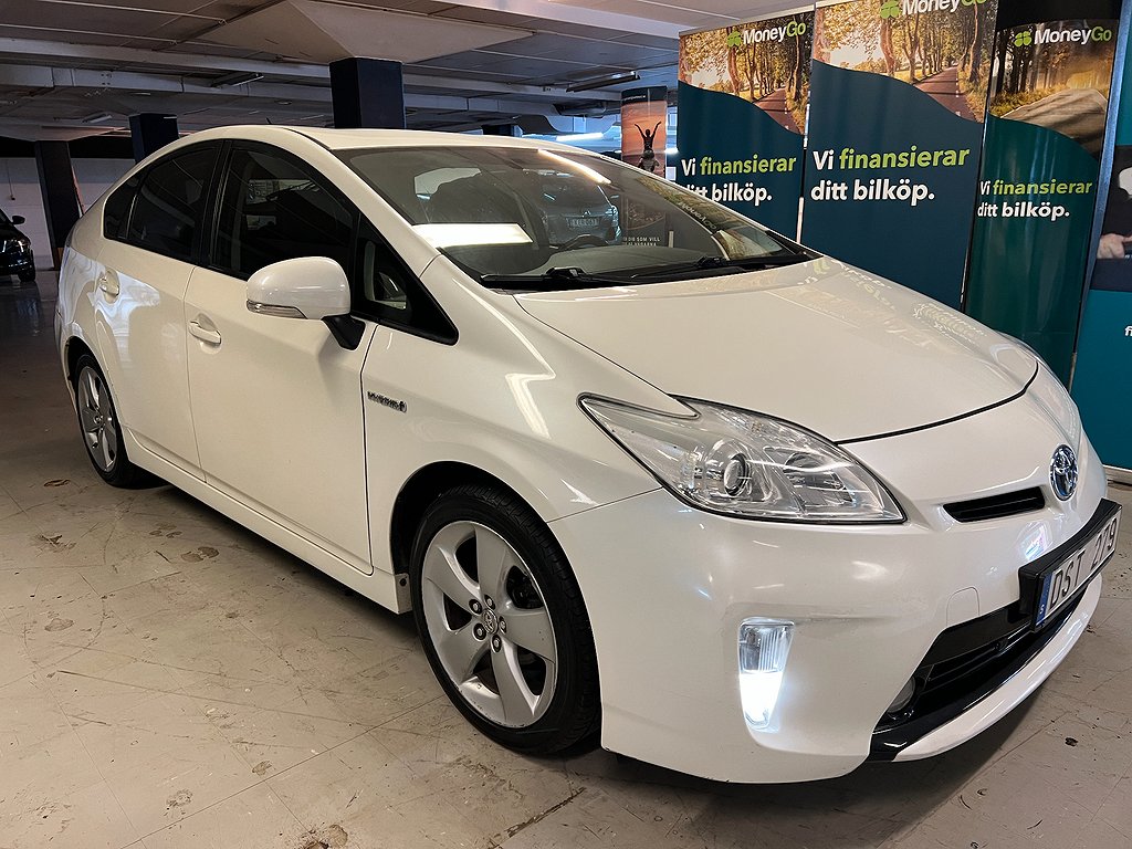 Toyota Prius Hybrid CVT (99hk)*El&Bensin*700kr/mån*B-kamera