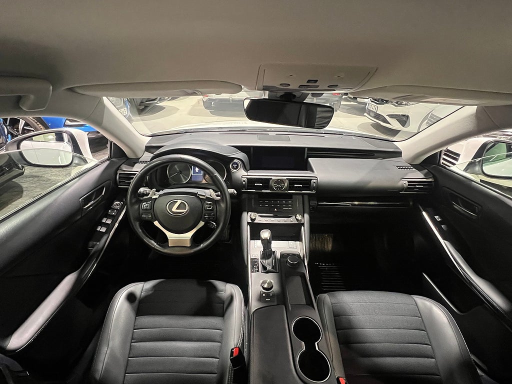 Lexus IS 300h Comfort  Hybrid 223hk | Backkamera | 2019