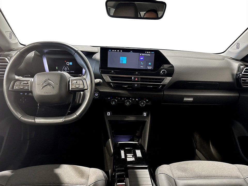 Bild på Citroën C4-X Shine 1.2 PT 130hk Aut B-KAMERA CARPLAY
