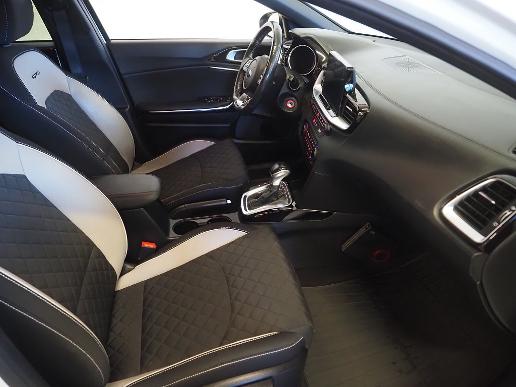 Kia Ceed SW 1.4 T-GDI DCT GT-Line Kamera Navi Drag M-Värm 2019