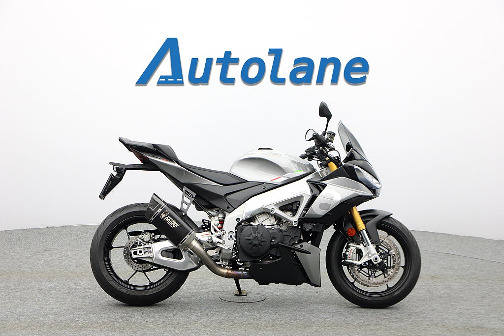Aprilia Tuono V4 1100 *MIVV Titanium helsystem Quickshifter Öhlins