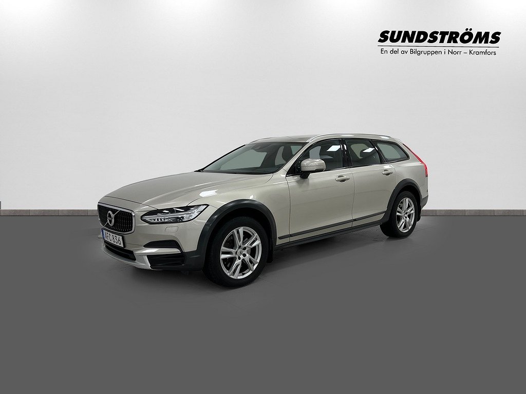 Volvo V90 Cross Country D4 AWD Geartronic Momentum Drag Dieselvärmare V-hjul 