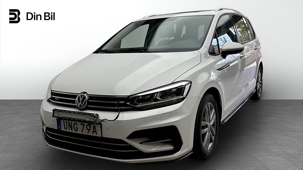 Volkswagen Touran 7-sits 2.0 TDI R-Line Värmare/Panorama/Drag