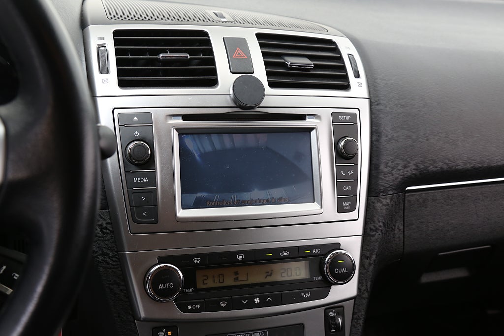 Toyota Avensis 1,8 147hk Multidrive S Edition 50 Kombi Navi Motorv 2015