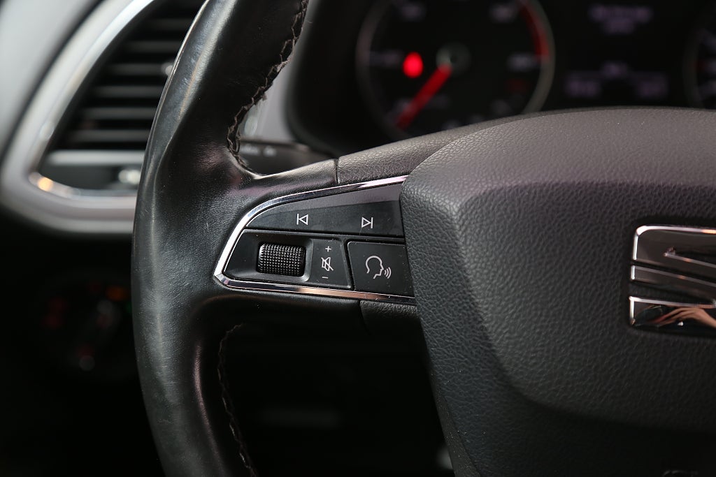 Seat Leon ST 1,6 TDI 115hk Style Kombi Motorv Dragkrok 2019